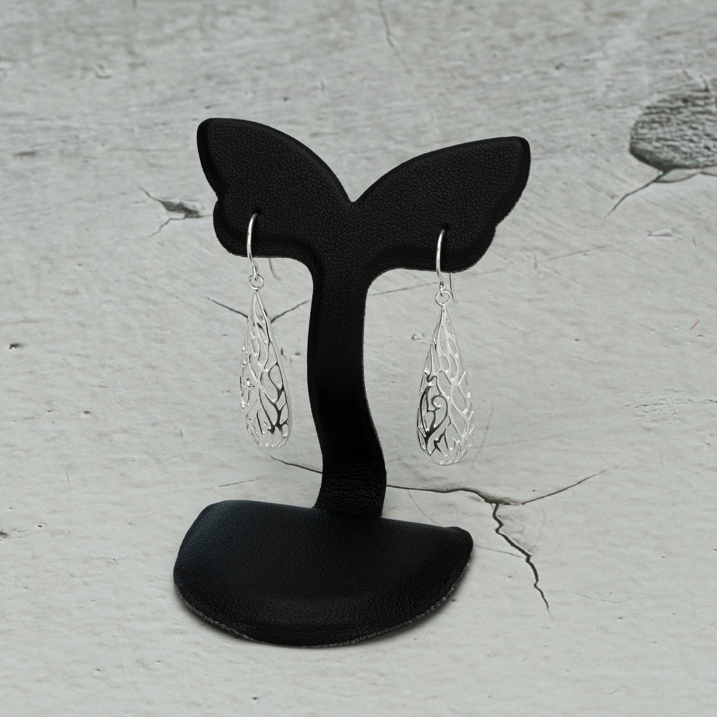 Sterling Silver Earrings, Oval filigree tree, French wire