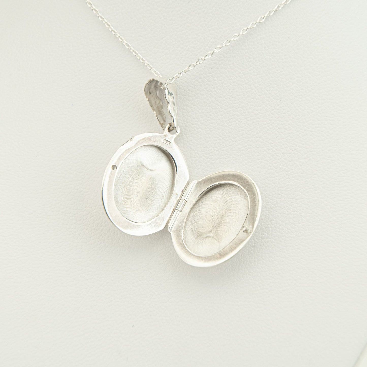 925 Silver Floral Photo Locket Pendant, Locket Necklace, Photo Necklace, Gift for Mom, Gift for Her, Handmade Jewelry, Wife Anniversary Gift