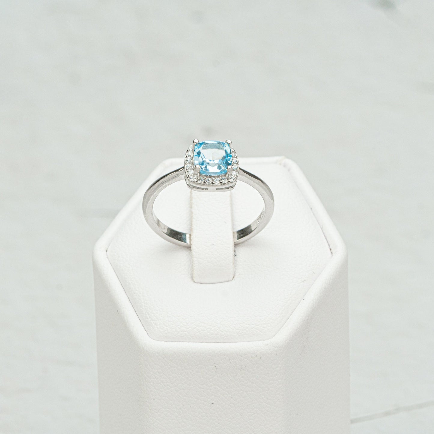 Stunning Blue Topaz Ring - The Birthstone of December: Calming, Creative, and Clearing Energy for Joyful and Abundant Living
