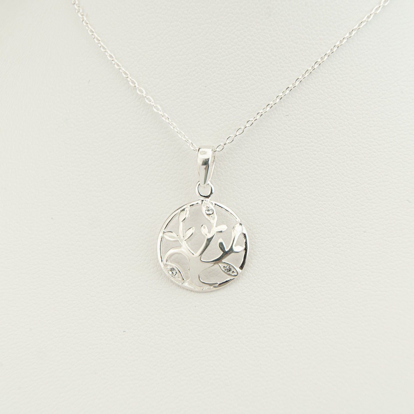 Tree of Life Necklace Silver, Family Tree Jewelry for Women and Men, Silver Pendant Dainty, Minimalist Necklace for Grandma, Gift for Her