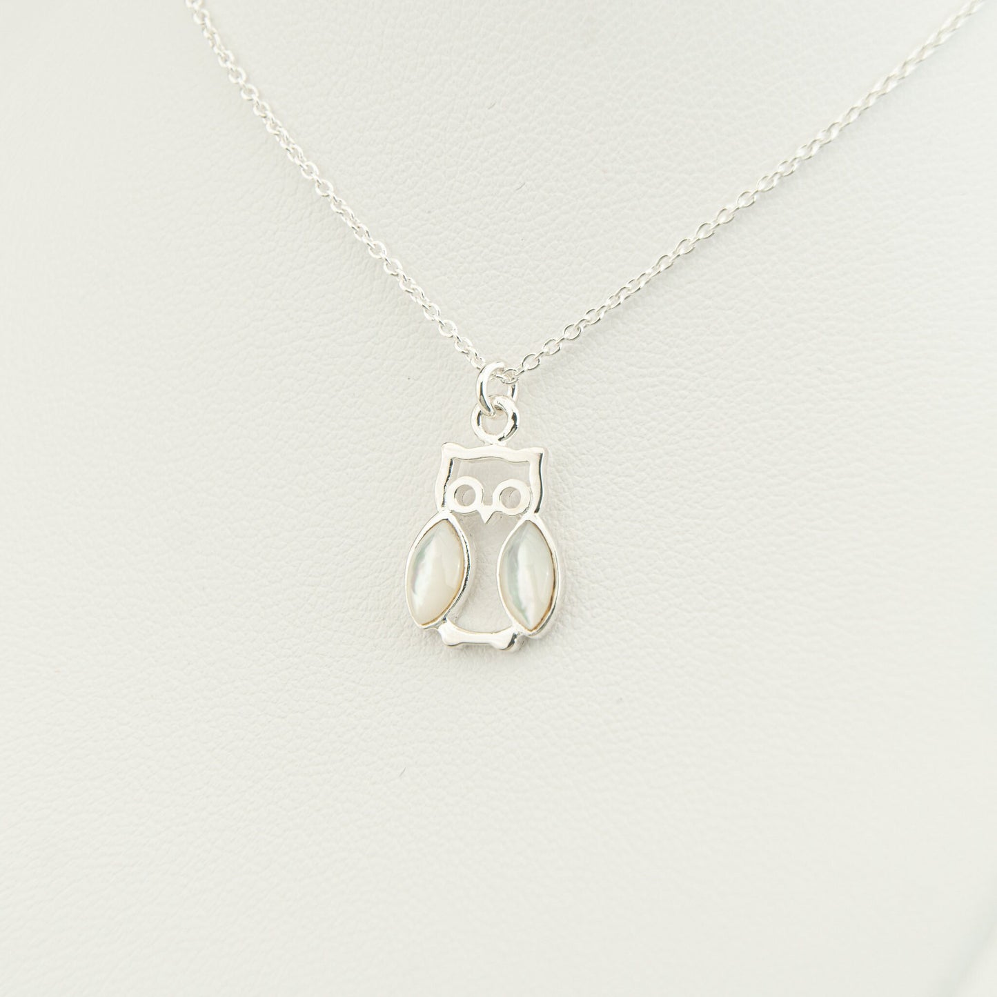 White Pearl Owl Necklace, Owl Pendant, Animal Lover Jewelry, Dainty Necklace, Christmas Gift, Gift for Her, Jewelry for Women